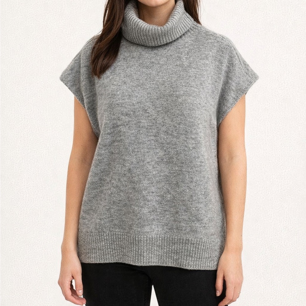 Cupshe Gray Turtleneck Women's Vest Sweater-sz M